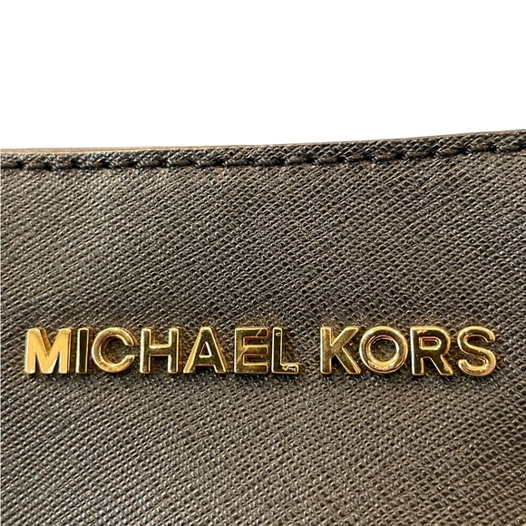Michael Kors Women’s Harper Black Leather Gold Trim Hardware Tote Bag Chain EUC - Picture 2 of 15